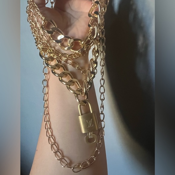 Louis Vuitton  Pad Lock With Unbranded Gold Chain Necklace with Padlock # 320 - Picture 1 of 11